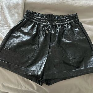 Faux leather black shorts